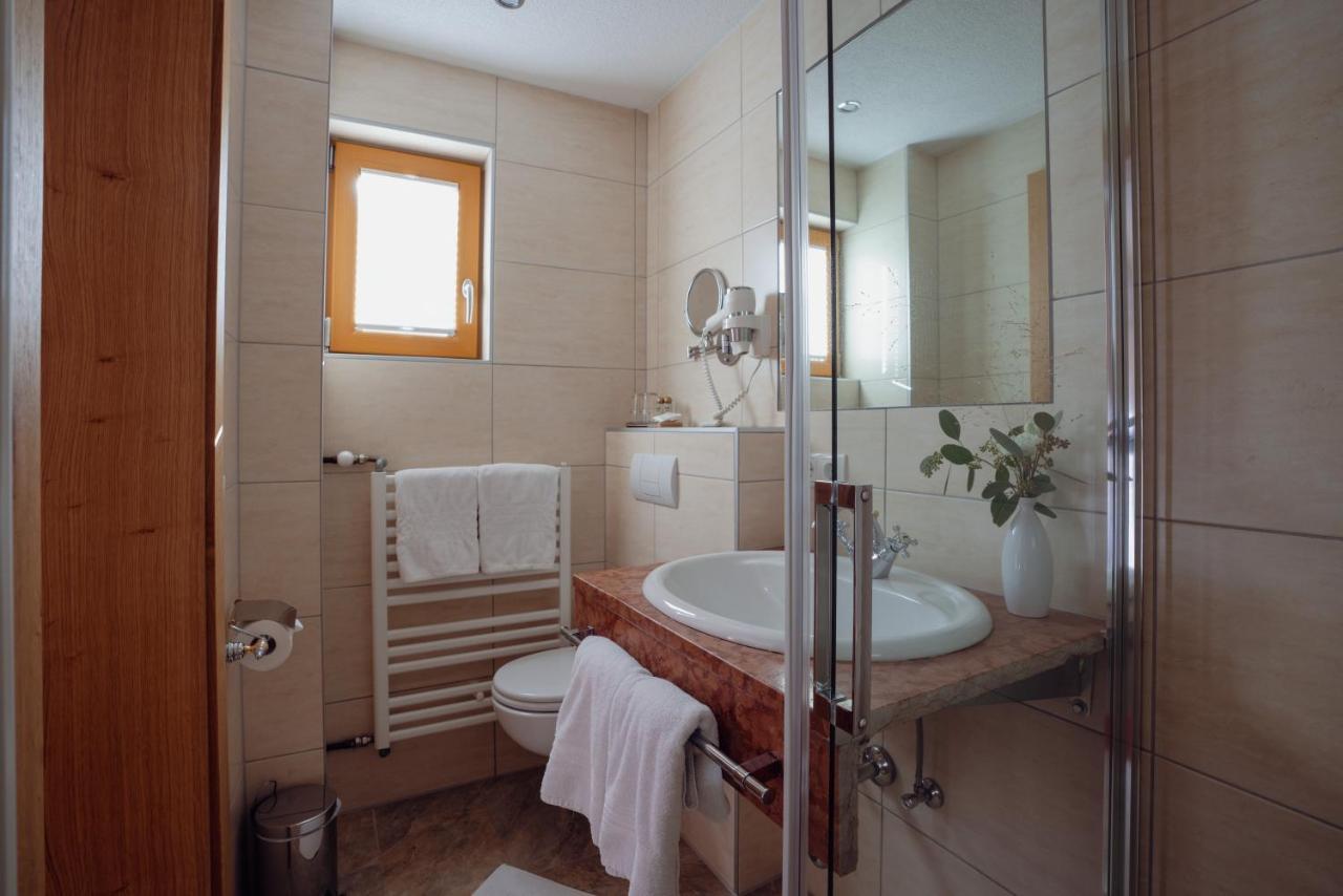 Beim Kathrein Hotel Galtür Екстериор снимка