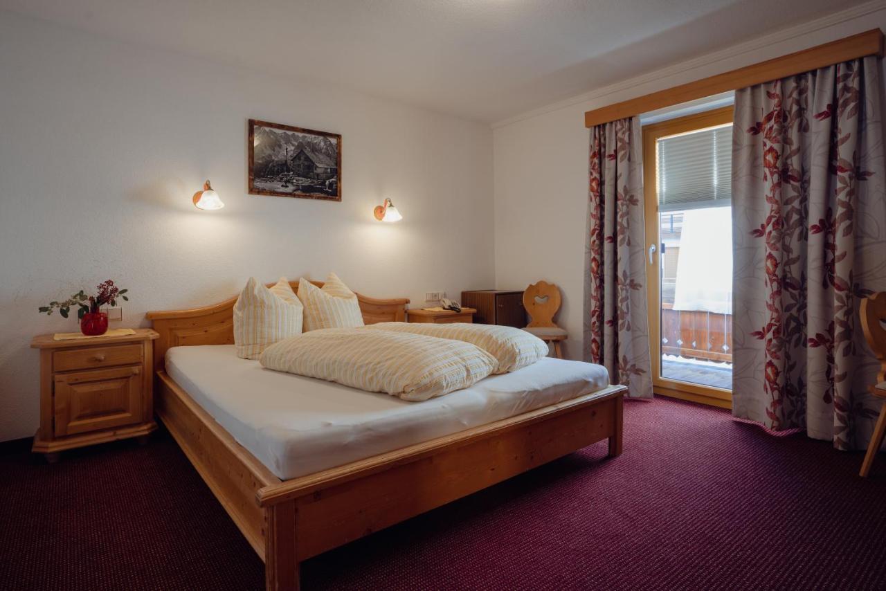 Beim Kathrein Hotel Galtür Екстериор снимка